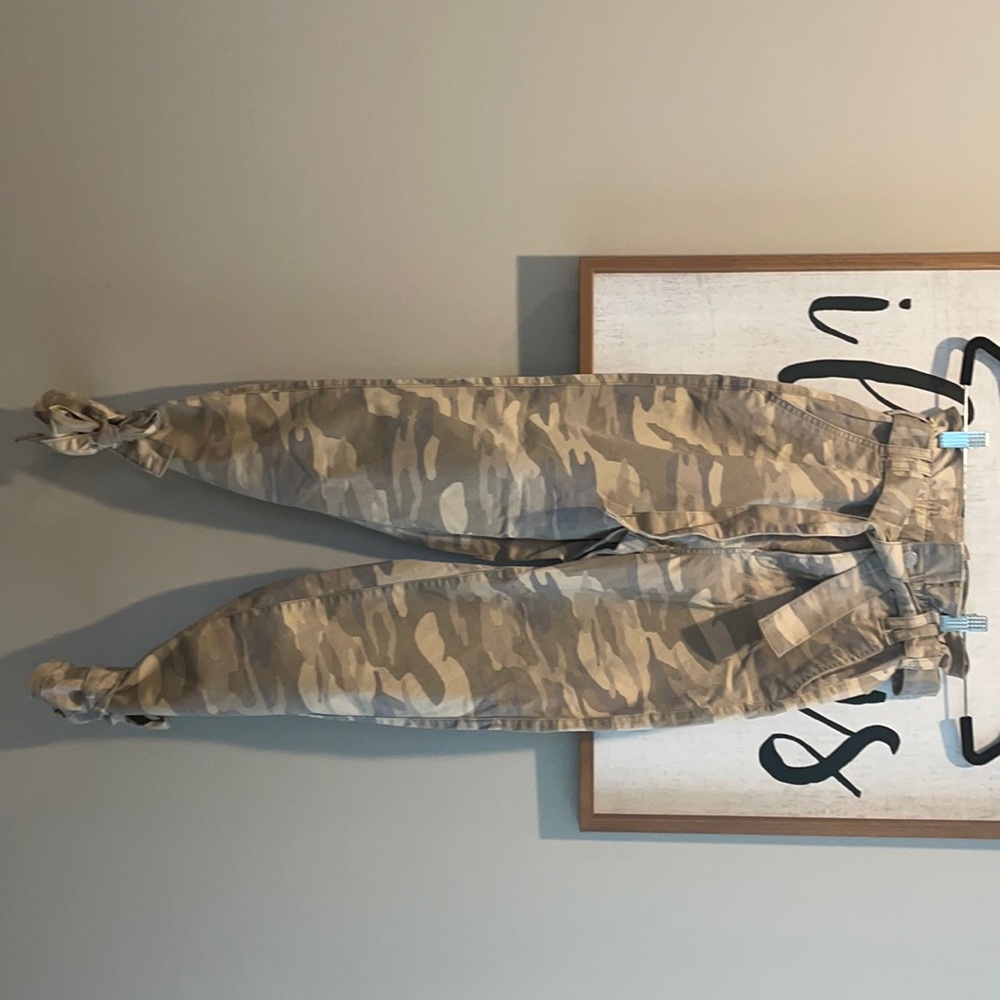 Express Camo paper bag high wasted pants